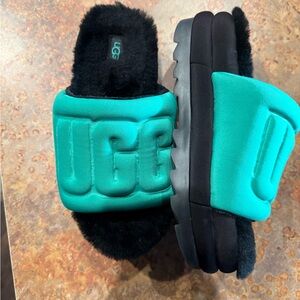 UGG Kids' Aqua and Black Slippers